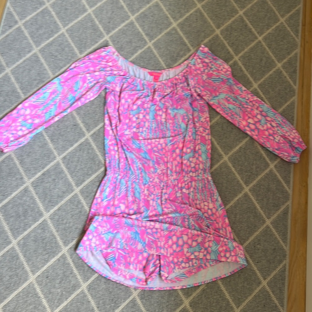 Lilly Pulitzer 3/4 sleeve romper, size small, never worn ( but no tags).